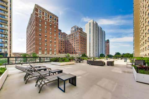 Tiny photo for 3180 N Lake Shore Drive #4G, Chicago, IL 60657 (MLS # 12700537)