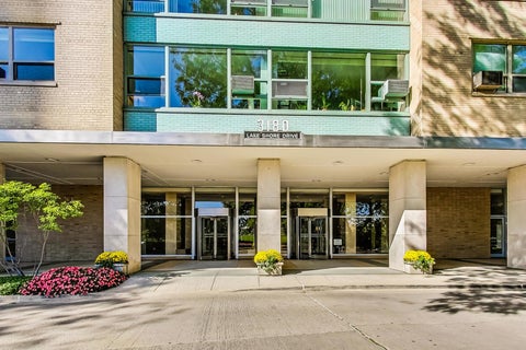 Tiny photo for 3180 N Lake Shore Drive #4G, Chicago, IL 60657 (MLS # 12700537)