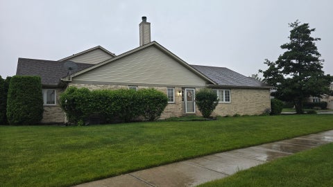Photo of 53 Odyssey Drive, Tinley Park, IL 60477 (MLS # 12670728)
