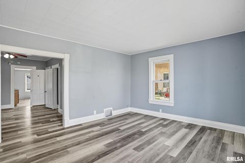 Tiny photo for 1416 17TH Avenue, Moline, IL 61265 (MLS # QC4269809)