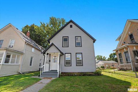 Tiny photo for 1416 17TH Avenue, Moline, IL 61265 (MLS # QC4269809)