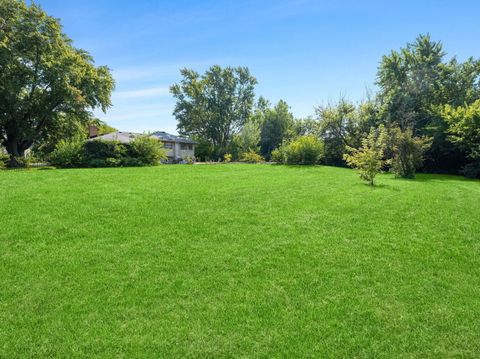 Tiny photo for 2250 White Oak Drive, Northbrook, IL 60062 (MLS # 12474721)