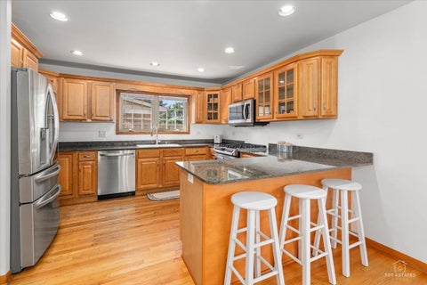 Tiny photo for 8000 W Lake Street, Niles, IL 60714 (MLS # 12763144)