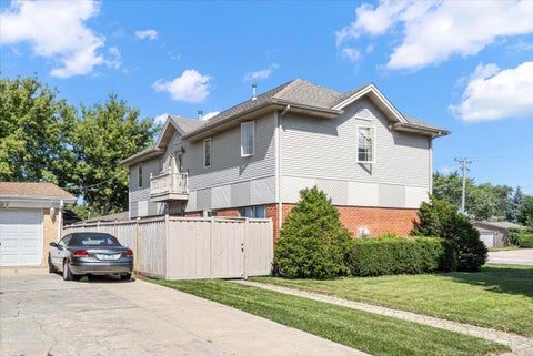 Tiny photo for 8000 W Lake Street, Niles, IL 60714 (MLS # 12763144)