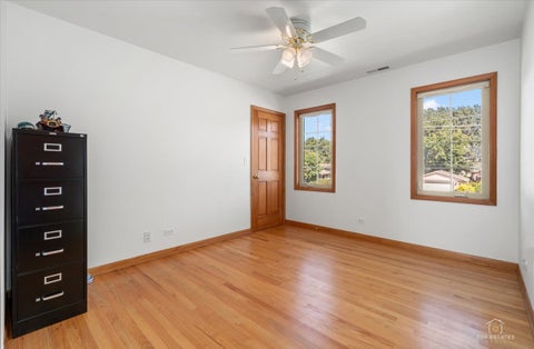 Tiny photo for 8000 W Lake Street, Niles, IL 60714 (MLS # 12763144)