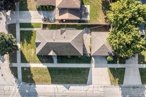 Tiny photo for 8000 W Lake Street, Niles, IL 60714 (MLS # 12763144)