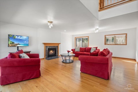 Tiny photo for 8000 W Lake Street, Niles, IL 60714 (MLS # 12763144)