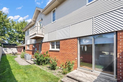 Tiny photo for 8000 W Lake Street, Niles, IL 60714 (MLS # 12763144)