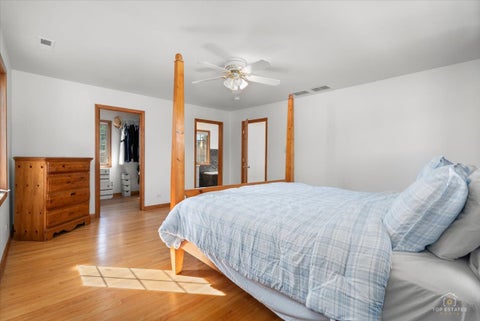 Tiny photo for 8000 W Lake Street, Niles, IL 60714 (MLS # 12763144)