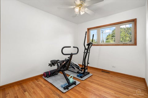 Tiny photo for 8000 W Lake Street, Niles, IL 60714 (MLS # 12763144)