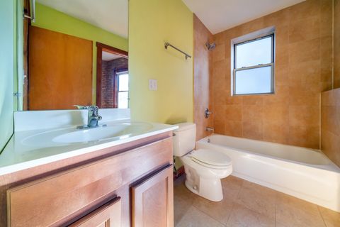 Tiny photo for 1225 W Greenleaf Avenue #3W, Chicago, IL 60626 (MLS # 12506250)
