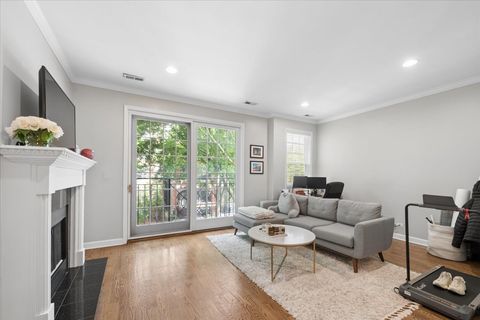 Tiny photo for 1508 N Hudson Avenue #2, Chicago, IL 60610 (MLS # 12678458)