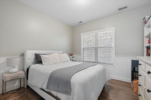 Tiny photo for 1508 N Hudson Avenue #2, Chicago, IL 60610 (MLS # 12678458)
