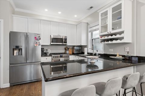 Tiny photo for 1508 N Hudson Avenue #2, Chicago, IL 60610 (MLS # 12678458)