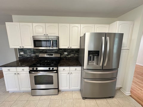 Tiny photo for 208 Autumn Lane, Vernon Hills, IL 60061 (MLS # 12745925)