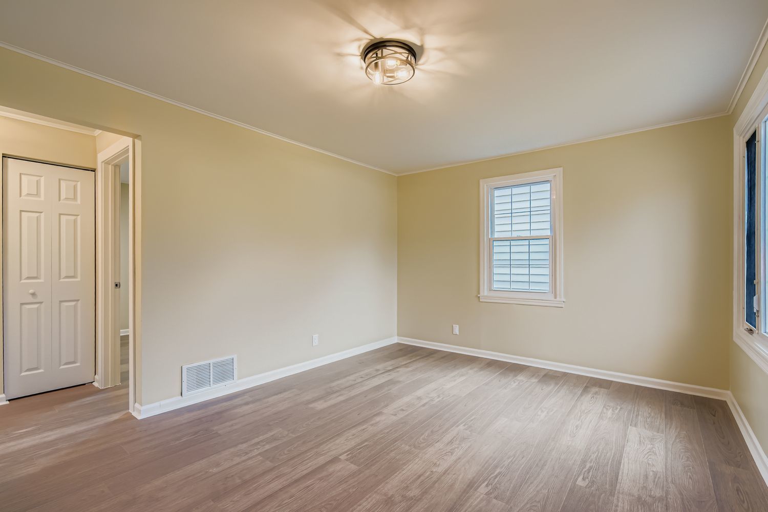 14827 Kenneth Avenue