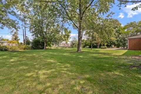 Tiny photo for 9532 Greenwood Drive, Des Plaines, IL 60016 (MLS # 12475809)