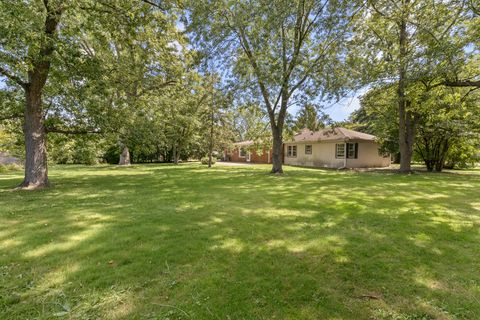 Tiny photo for 9532 Greenwood Drive, Des Plaines, IL 60016 (MLS # 12475809)