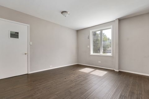 Tiny photo for 9532 Greenwood Drive, Des Plaines, IL 60016 (MLS # 12475809)