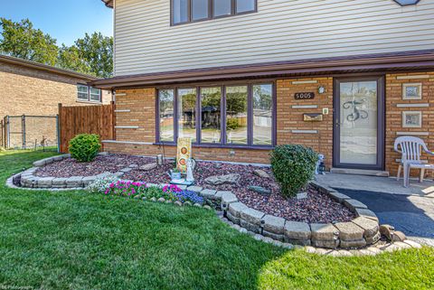 A home in Oak Lawn