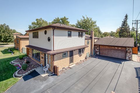 A home in Oak Lawn