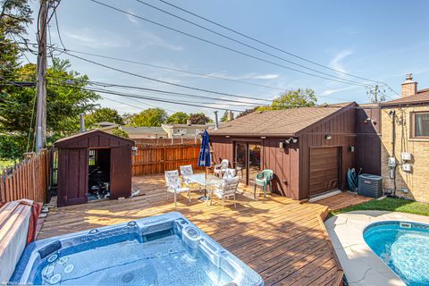 A home in Oak Lawn