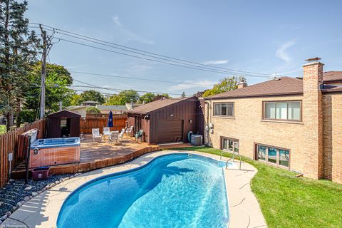 A home in Oak Lawn