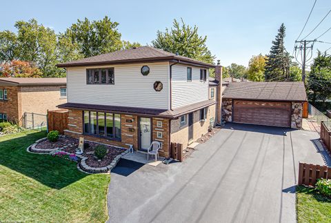 A home in Oak Lawn