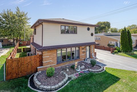 A home in Oak Lawn