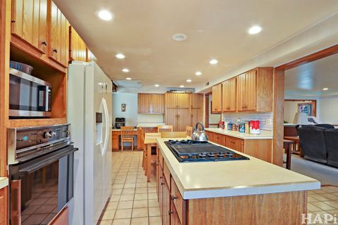 Tiny photo for 144 Oakwood Drive, Antioch, IL 60002 (MLS # 12562913)