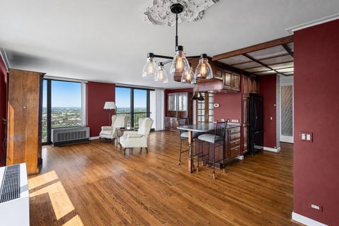 Tiny photo for 2500 N Lakeview Avenue #3101, Chicago, IL 60614 (MLS # 12743387)