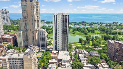 Tiny photo for 2500 N Lakeview Avenue #3101, Chicago, IL 60614 (MLS # 12743387)