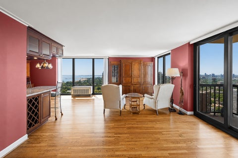 Tiny photo for 2500 N Lakeview Avenue #3101, Chicago, IL 60614 (MLS # 12743387)