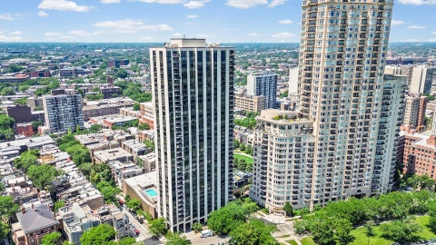 Tiny photo for 2500 N Lakeview Avenue #3101, Chicago, IL 60614 (MLS # 12743387)