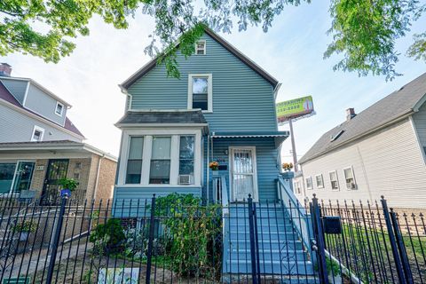 Photo of 3016 N Troy Street, Chicago, IL 60618 (MLS # 12486096)