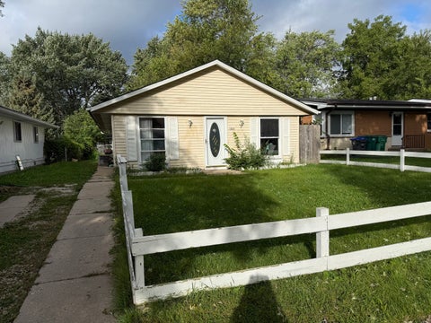 Tiny photo for 1808 Joanna Avenue, Zion, IL 60099 (MLS # 12769219)