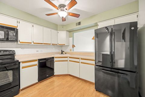 Tiny photo for 40 S Main Street #4A, Glen Ellyn, IL 60137 (MLS # 12556440)