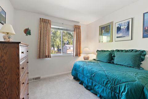 Tiny photo for 2 Vermont Circle, Bolingbrook, IL 60440 (MLS # 12506203)