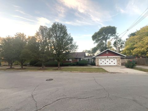 Photo of 2320 W 101st Street, Chicago, IL 60643 (MLS # 12501271)