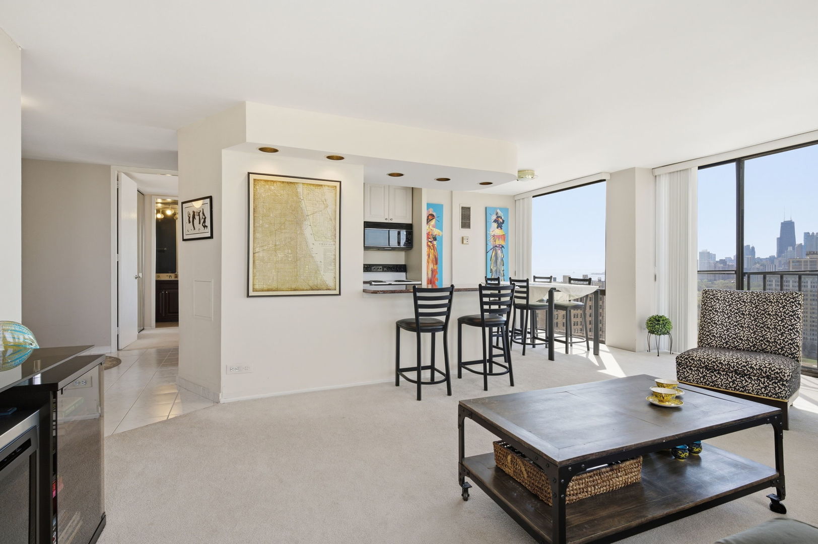 345 W FULLERTON Avenue 2406