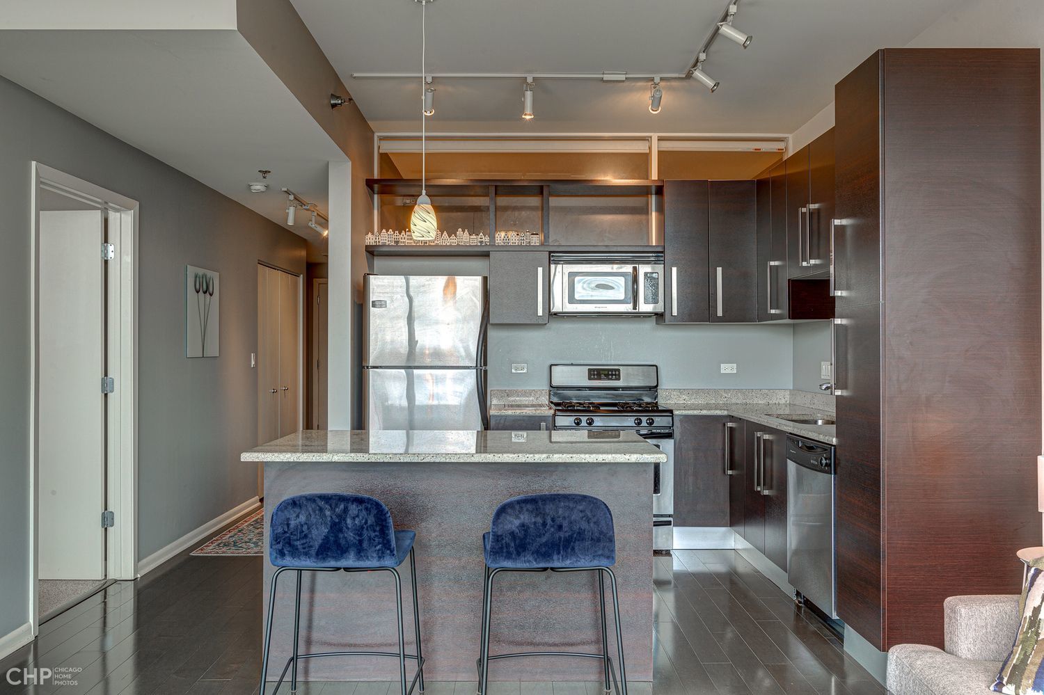 225 S Sangamon Street 711
