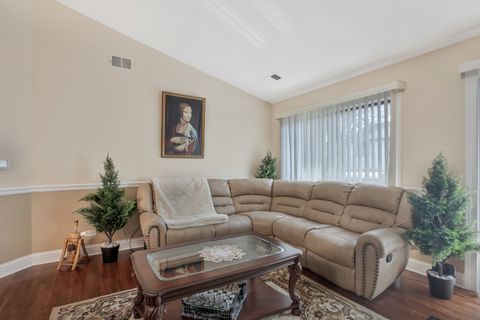 Tiny photo for 1511 W Pheasant Trail Lane #2, Arlington Heights, IL 60004 (MLS # 12706600)