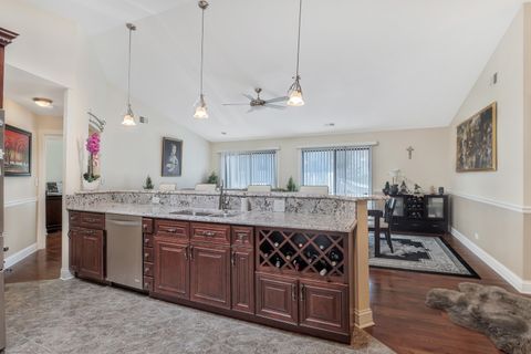 Tiny photo for 1511 W Pheasant Trail Lane #2, Arlington Heights, IL 60004 (MLS # 12706600)