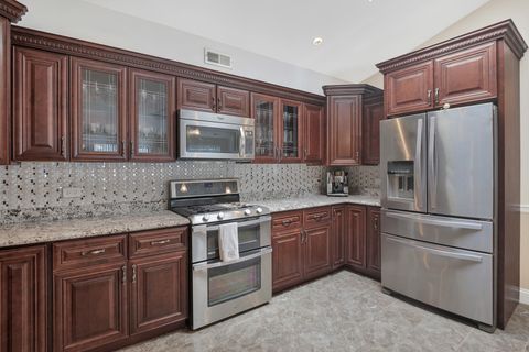 Tiny photo for 1511 W Pheasant Trail Lane #2, Arlington Heights, IL 60004 (MLS # 12706600)