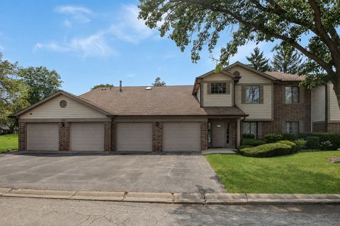 Photo of 1511 W Pheasant Trail Lane #2, Arlington Heights, IL 60004 (MLS # 12706600)