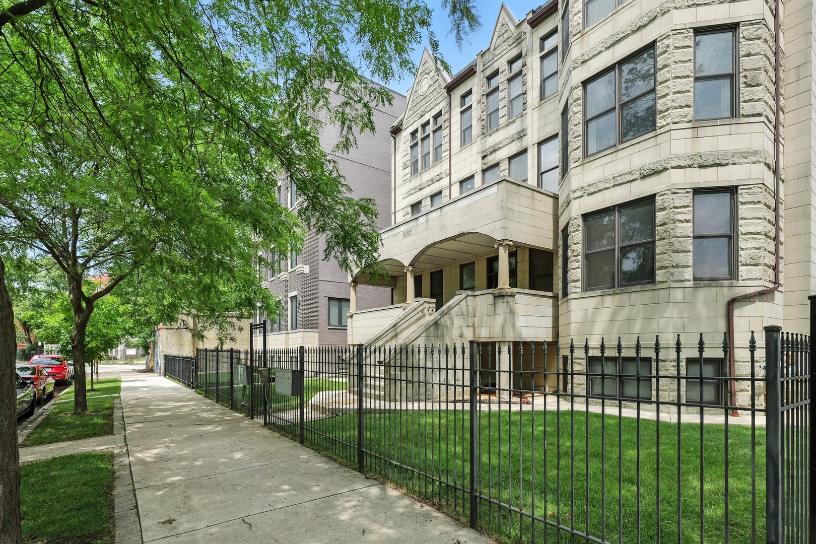 4105 S Drexel Boulevard 1N