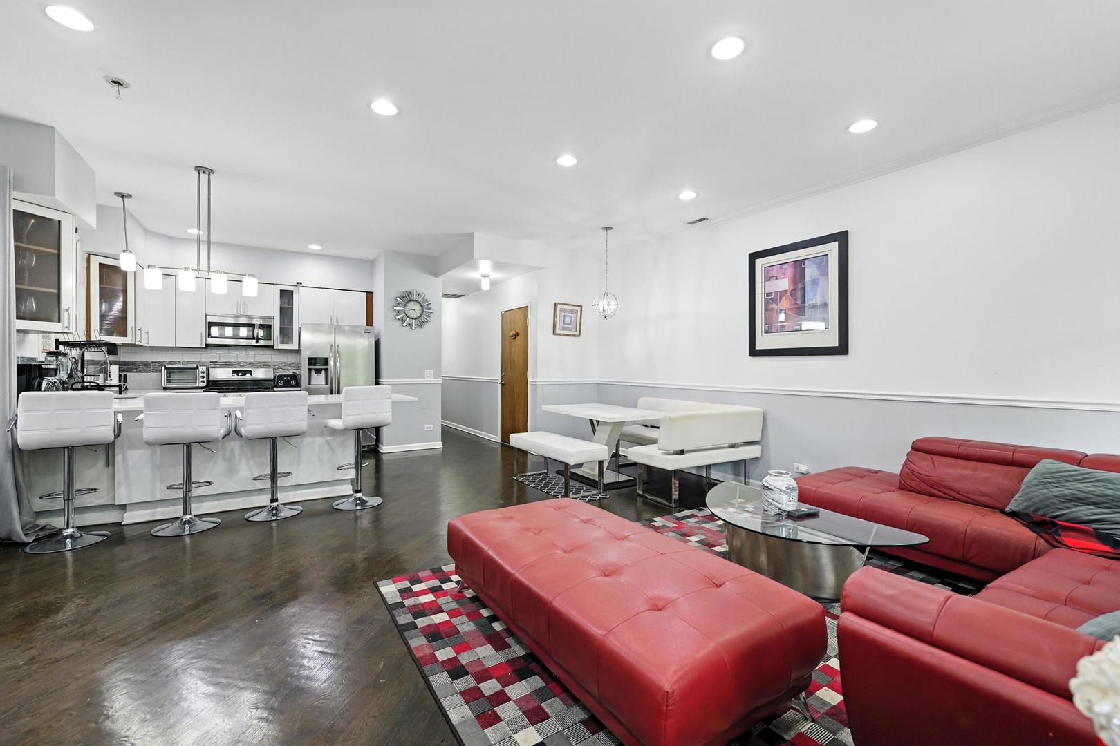 4105 S Drexel Boulevard 1N