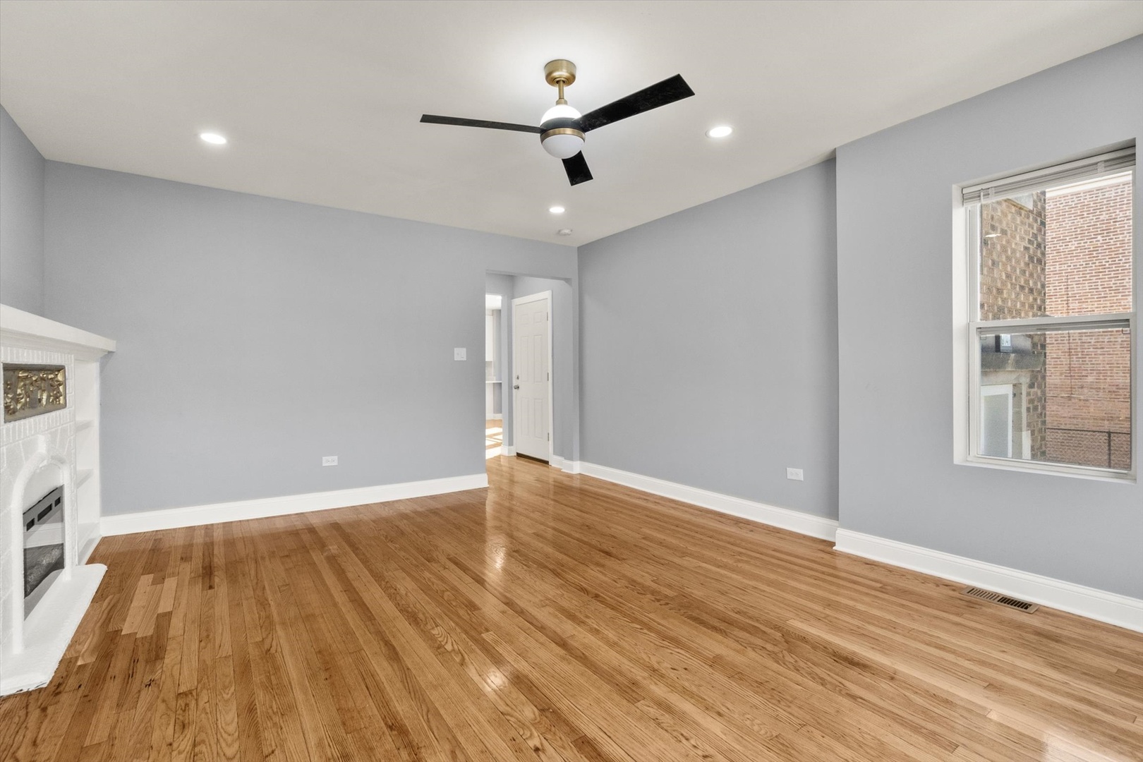 6147 S SEELEY Avenue