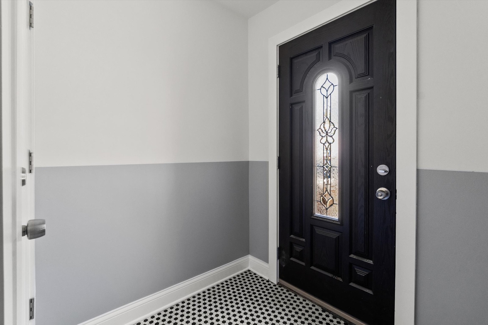 6147 S SEELEY Avenue