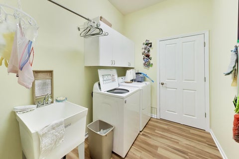 Tiny photo for 610 Schumann Street #28b, Woodstock, IL 60098 (MLS # 12759629)